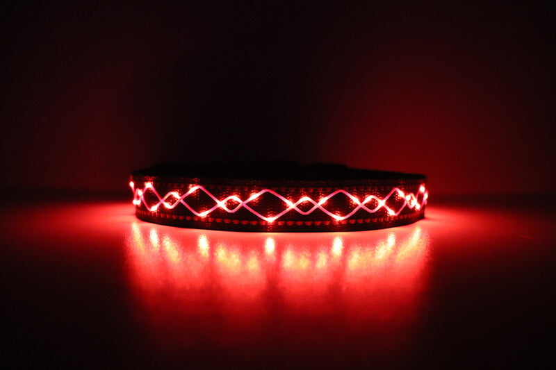 Bestickte LED-Halskette