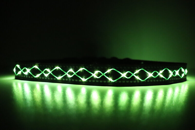Bestickte LED-Halskette