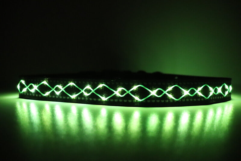 Bestickte LED-Halskette