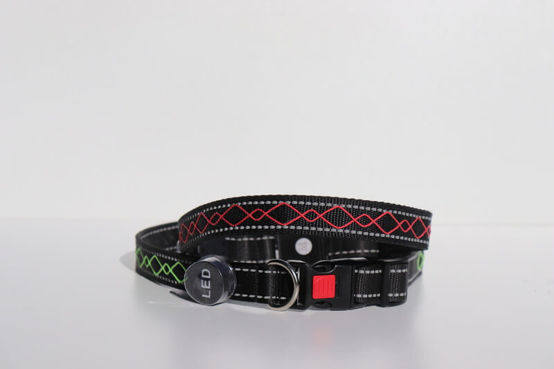 Bestickte LED-Halskette