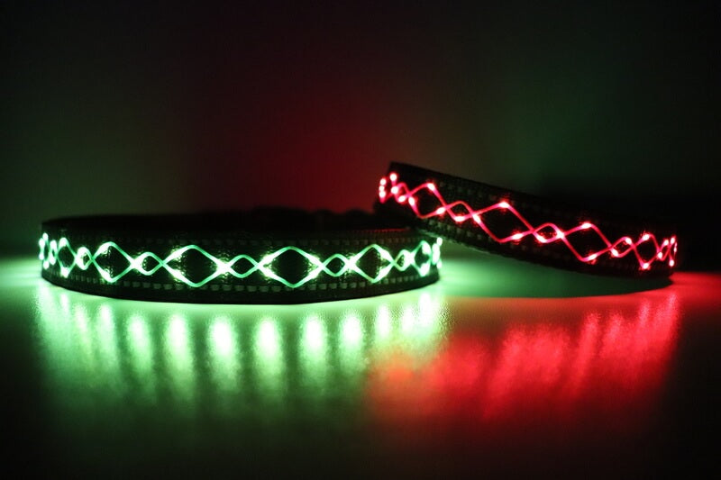 Bestickte LED-Halskette